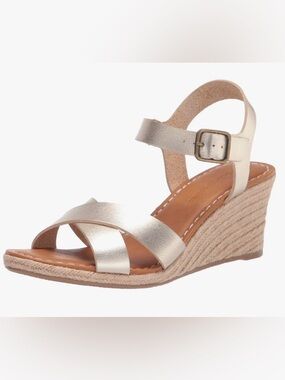 EUC Amazon Essentials Women's Ankle Strap Espadrille Wedge Sandal size 8